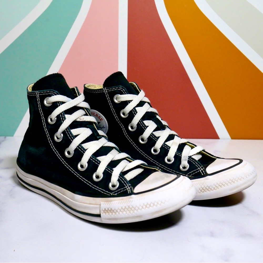 Converse High Top Shoes - Black - Women’s Size 6, Men’s Size 4, Youth 4